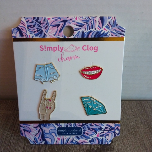 Simply Southern Collection Clog Jewelry Charm - Picture 1 of 5